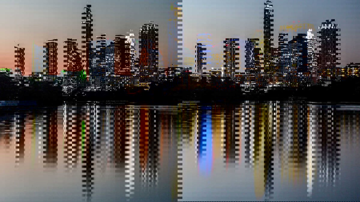 تكساس ــ ألاسكا... عن أميركا المأزومة