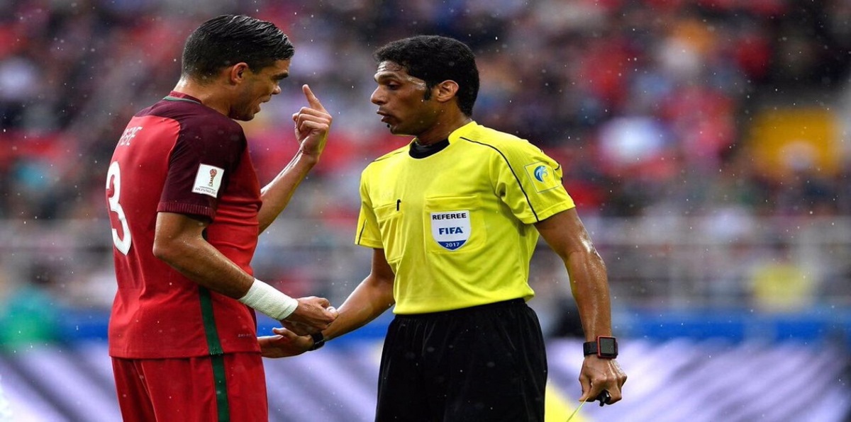 تعرّف على موقف "فيفا" من أزمة الحكم السعودي فهد المرداسي