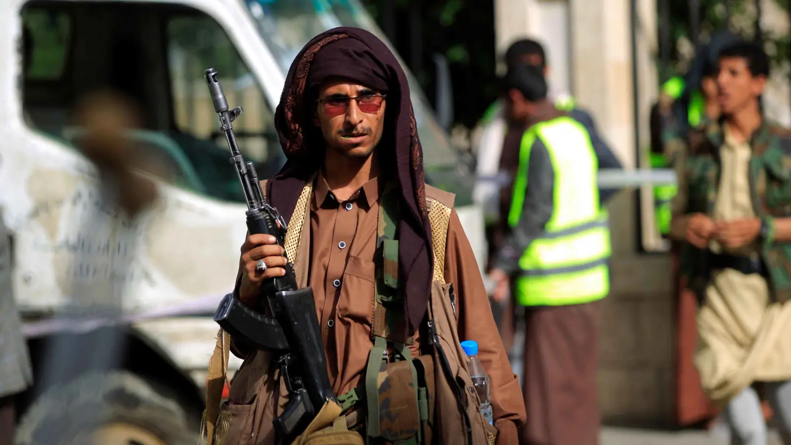 كيف يحصّن الحوثيون بنيتهم القيادية وقدراتهم العسكرية؟