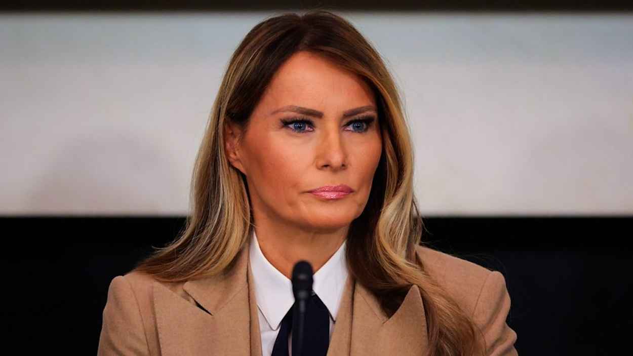 ميلانيا ترامب تكسر صمتها وتعلن موقفها من "الإباحية الإلكترونية"