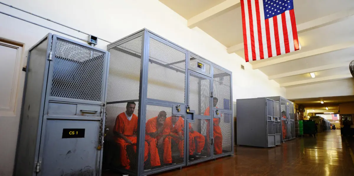 كيف هزمت أصغر ولاية أمريكية آفة الإدمان على المخدرات في السجون؟