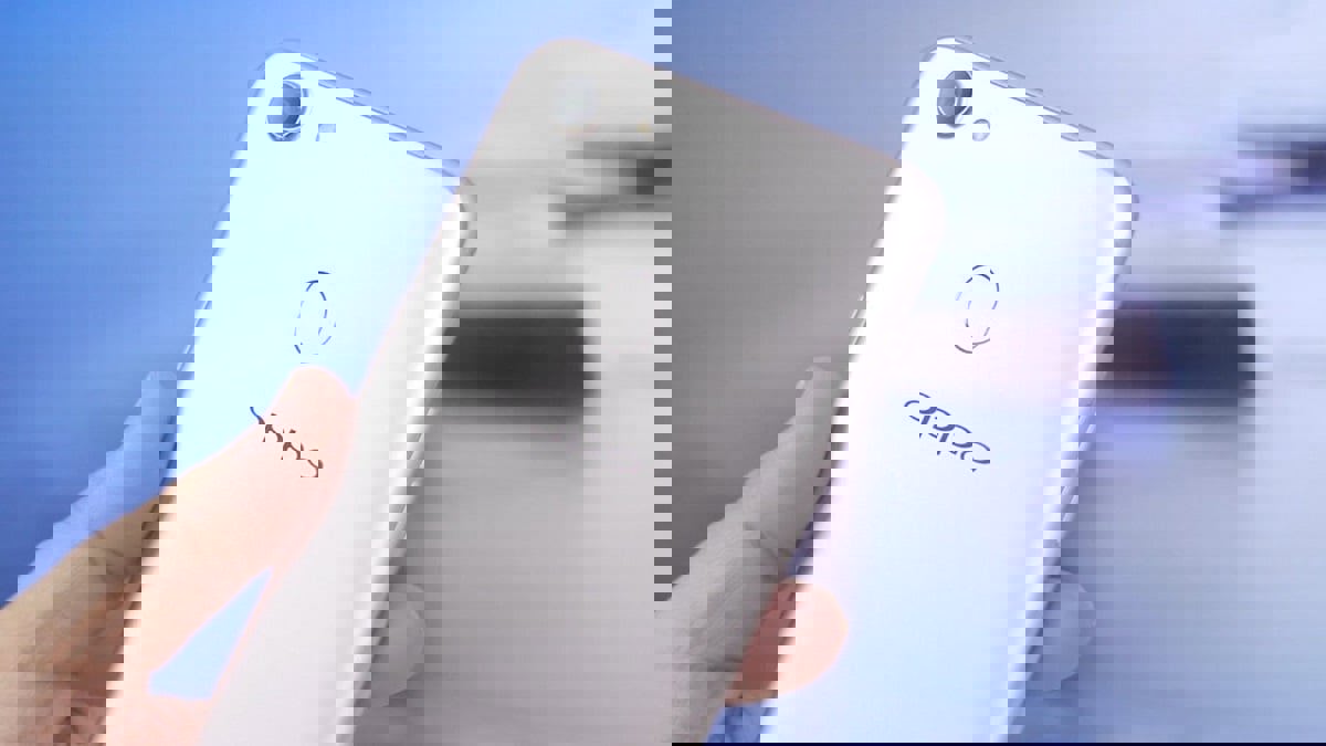 "أوبو" تستعد للكشف عن هاتفها القابل للطي