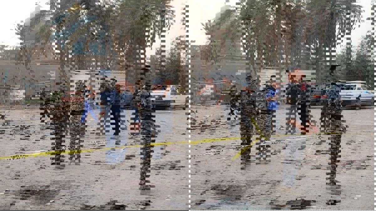 صاروخ يصيب مؤسسات نفط أجنبية في البصرة العراقية