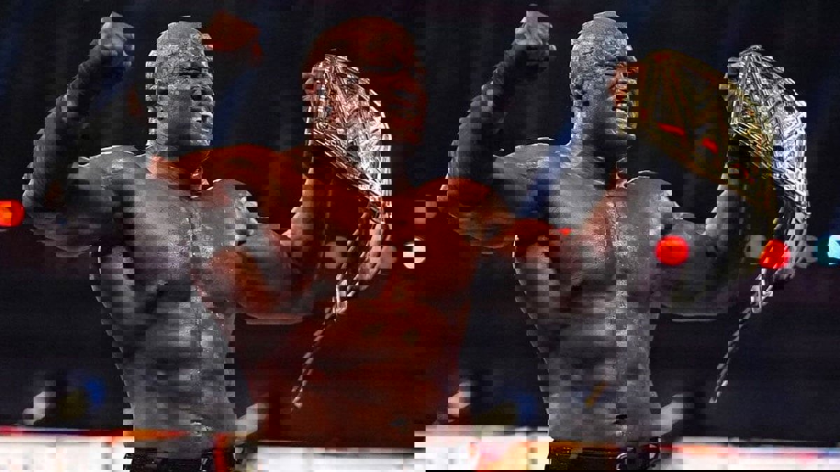 نتائج الليلة الأولى من "WrestleMania 37": بوبي لاشلي يحافظ على لقب WWE.. وبيانكا بلير تتوج بلقب سماكداون (فيديو)