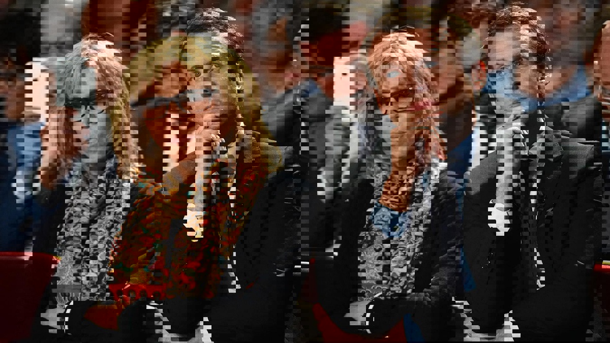 ماكرون يرد على سخرية الرئيس البرازيلي من زوجته العجوز