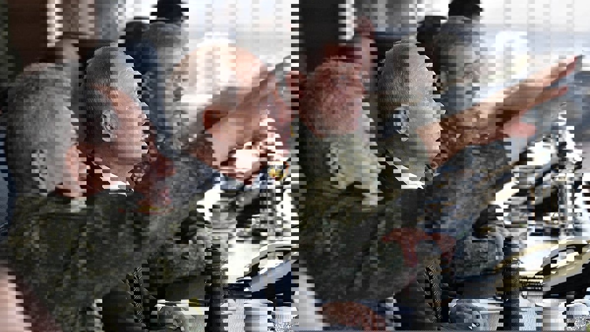 تقرير: القوات الروسية تسرع من وتيرة حركتها باتجاه أوكرانيا