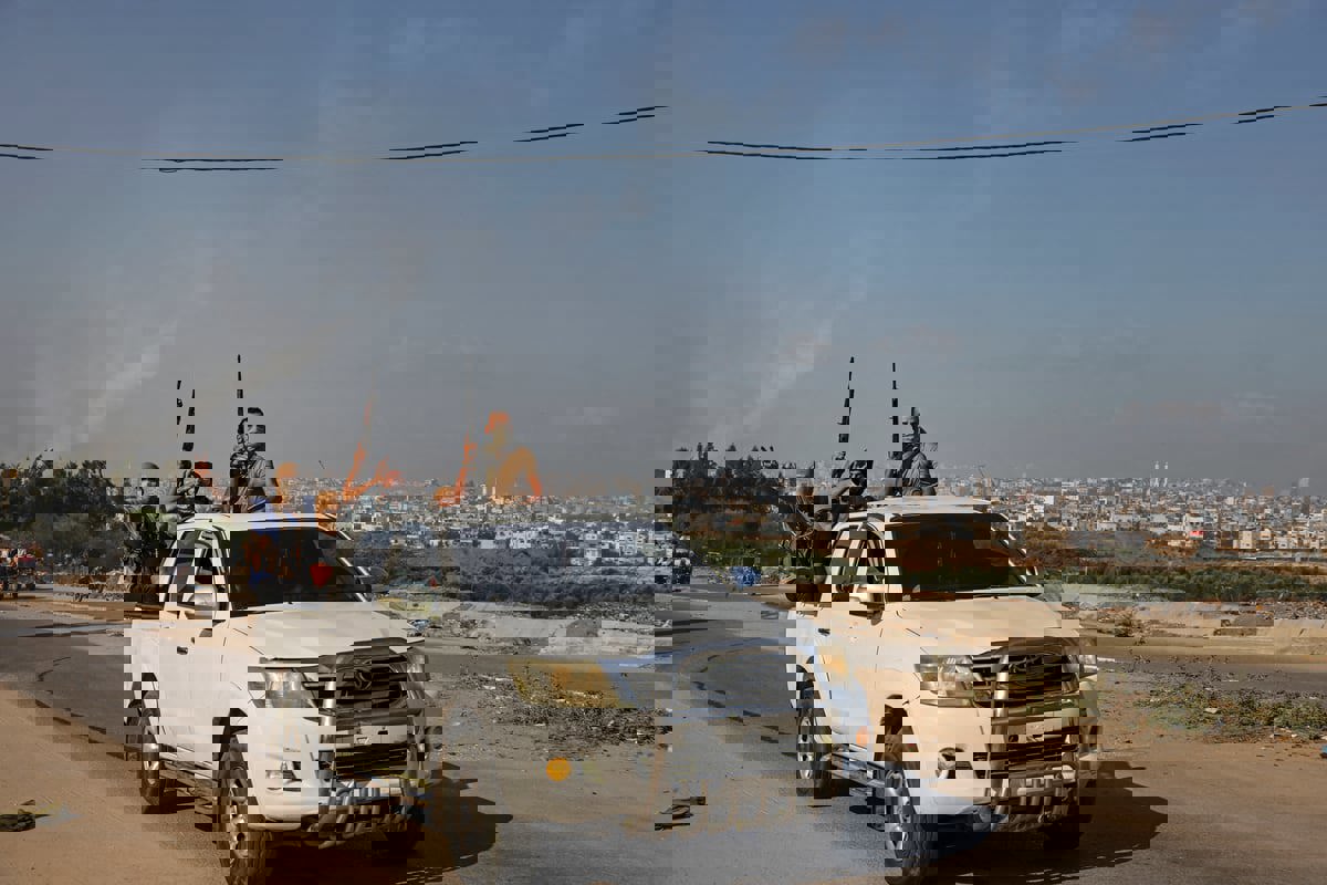 إعلام عبري: حماس تسيطر فعليا على عدة مستوطنات في غلاف غزة