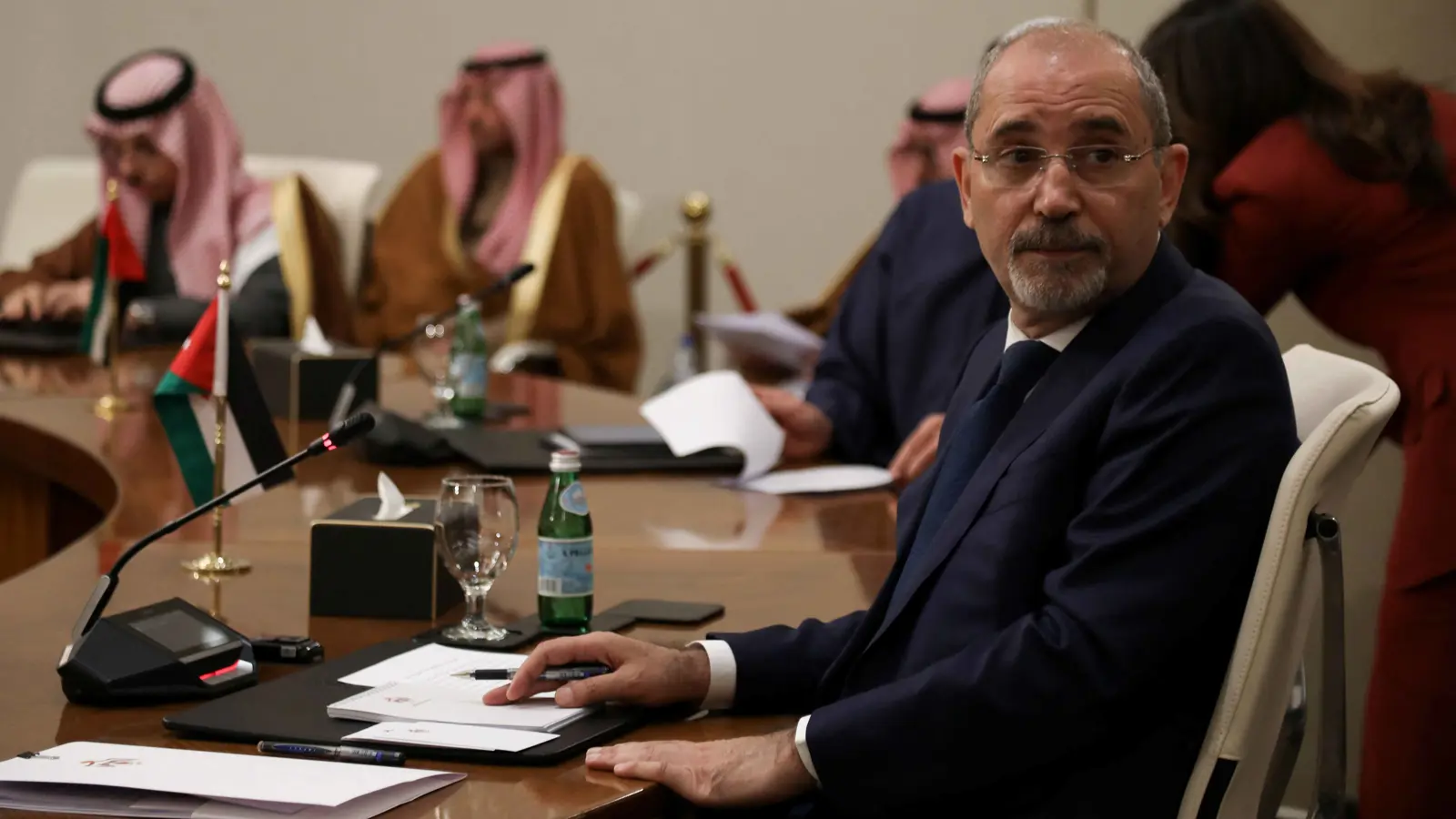 الأردن.. اجتماع في العقبة لبحث "الانتقال السياسي" في سوريا