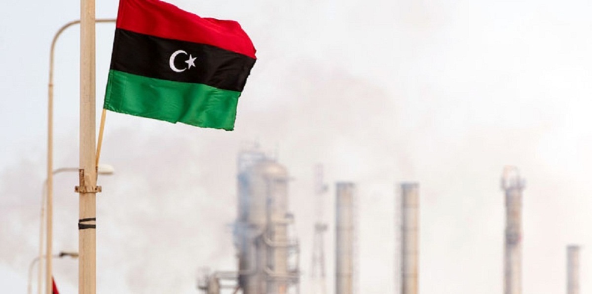 أكبر مصفاة نفطية في ليبيا تعمل بنصف طاقتها بعد إغلاق حقل الشرارة