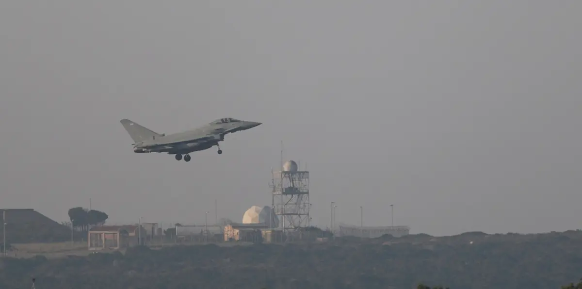 فرنسا تكشف عن القطع العسكرية المشاركة في ضربات سوريا