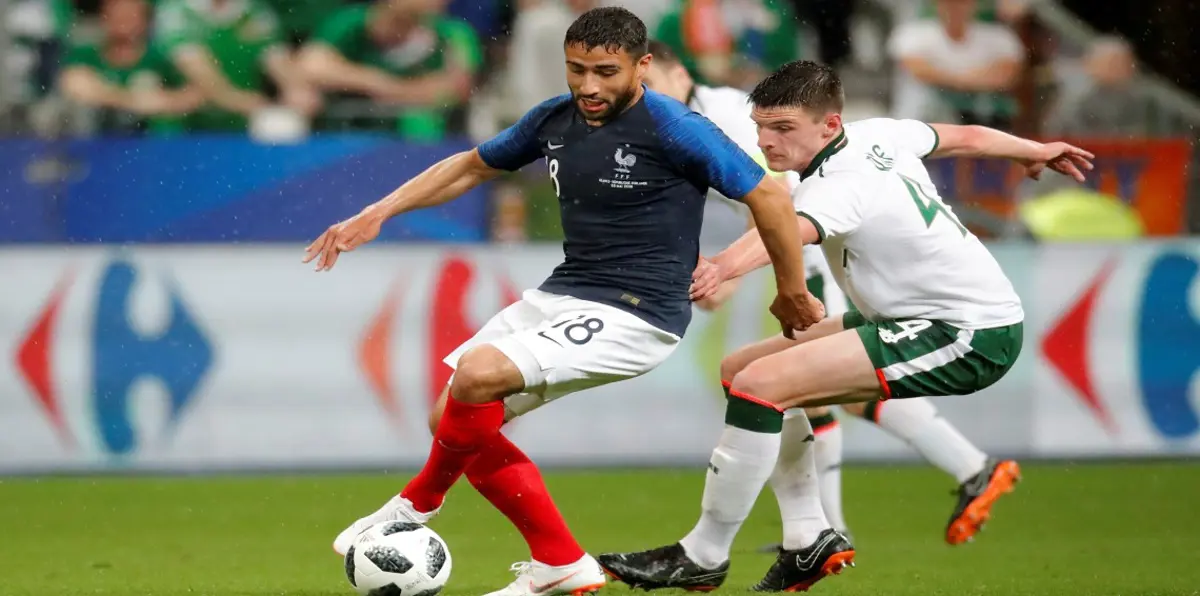 تعثر صفقة انتقال نبيل فقير إلى نادي ليفربول