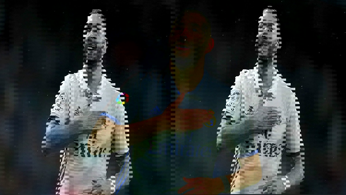 وكيله: كريم بنزيما جدد عقده مع ريال مدريد حتى 2022