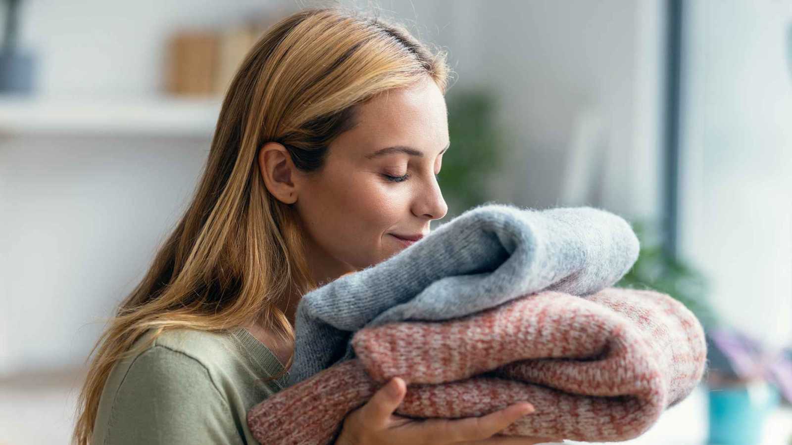 اللمس يعوض الشم.. خطوة علمية نحو إعادة تفسير الحواس