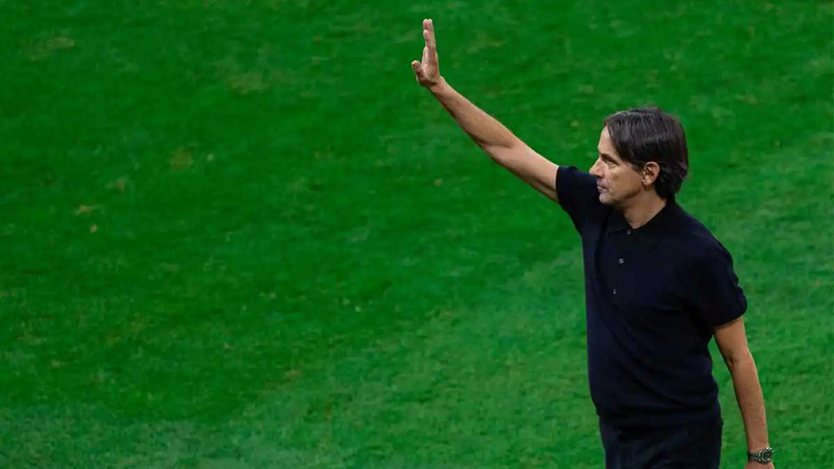 خطأ سالم الدوسري يثير جنون إنزاغي (فيديو)