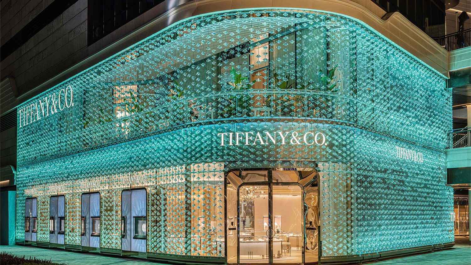 سرقة "لا تُهضم".. لص يبتلع ماساً بـ 770 ألف دولار