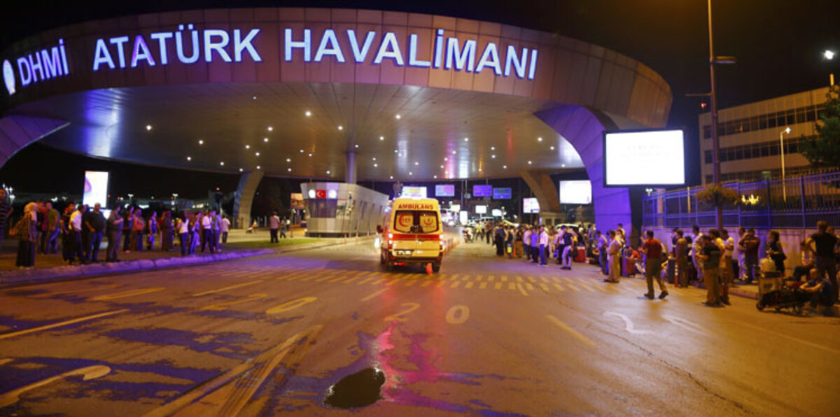 تركيا تكلف وحدات خاصة بحماية مطار "أتاتورك"