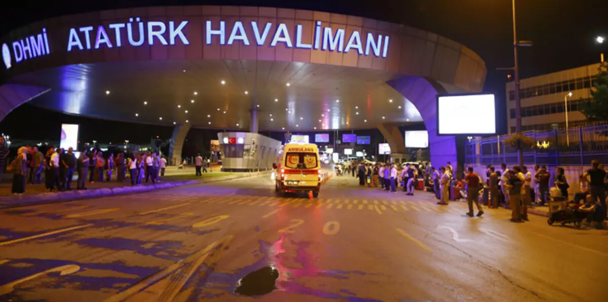 تركيا تكلف وحدات خاصة بحماية مطار "أتاتورك"