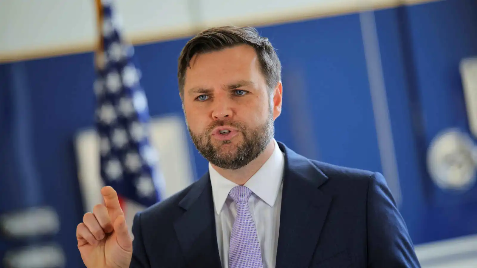 فانس: اختبار الترسانة النووية الأمريكية سيضمن عملها بشكل صحيح