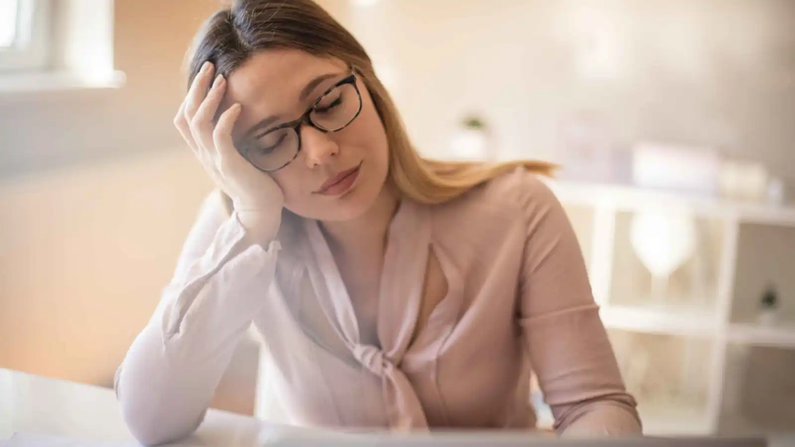 هل تشعر بالإرهاق الدائم؟.. حان وقت إغلاق "الدوائر المفتوحة"