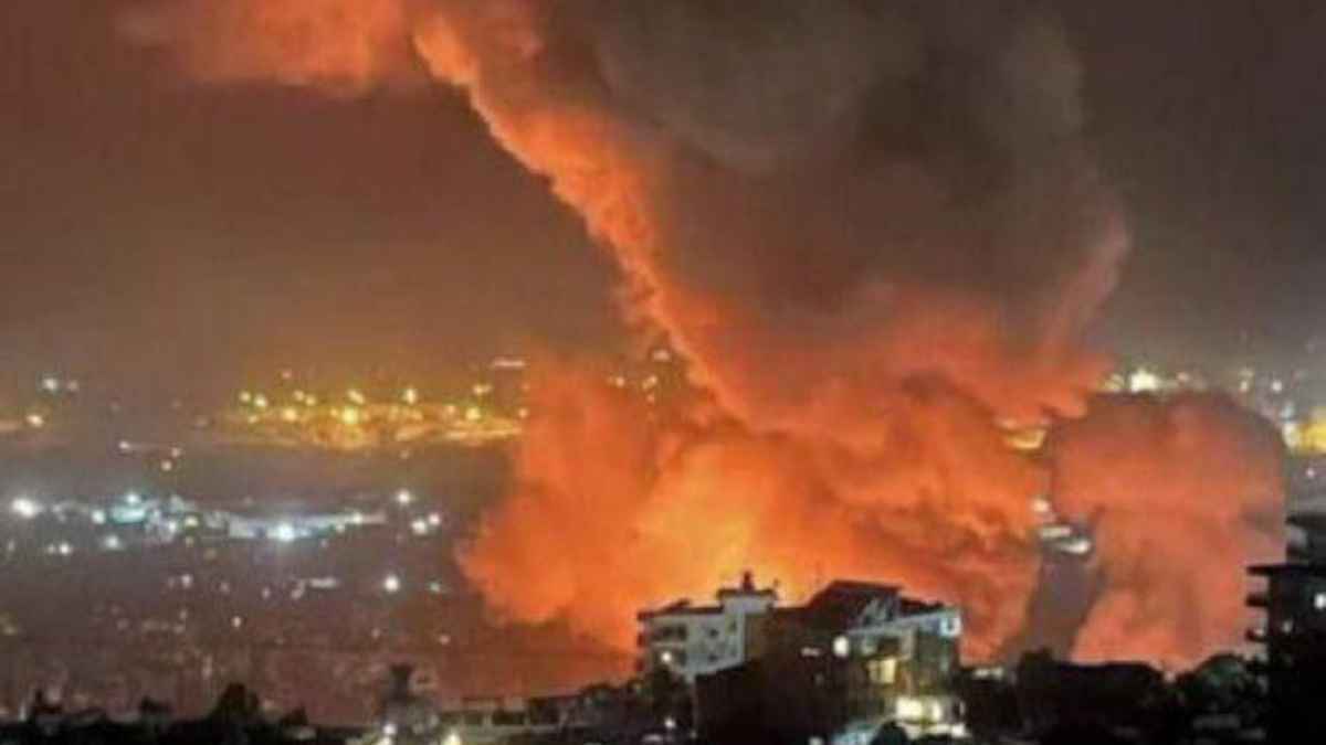 "متعددة ودقيقة".. ضربات أمريكية تستهدف مخازن أسلحة الحوثيين