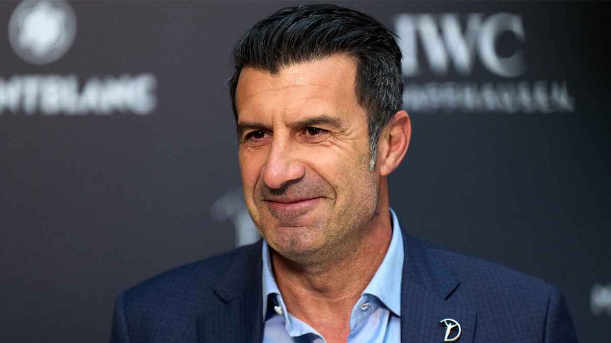 خائن.. جماهير برشلونة تصدم أسطورة ريال مدريد (فيديو)