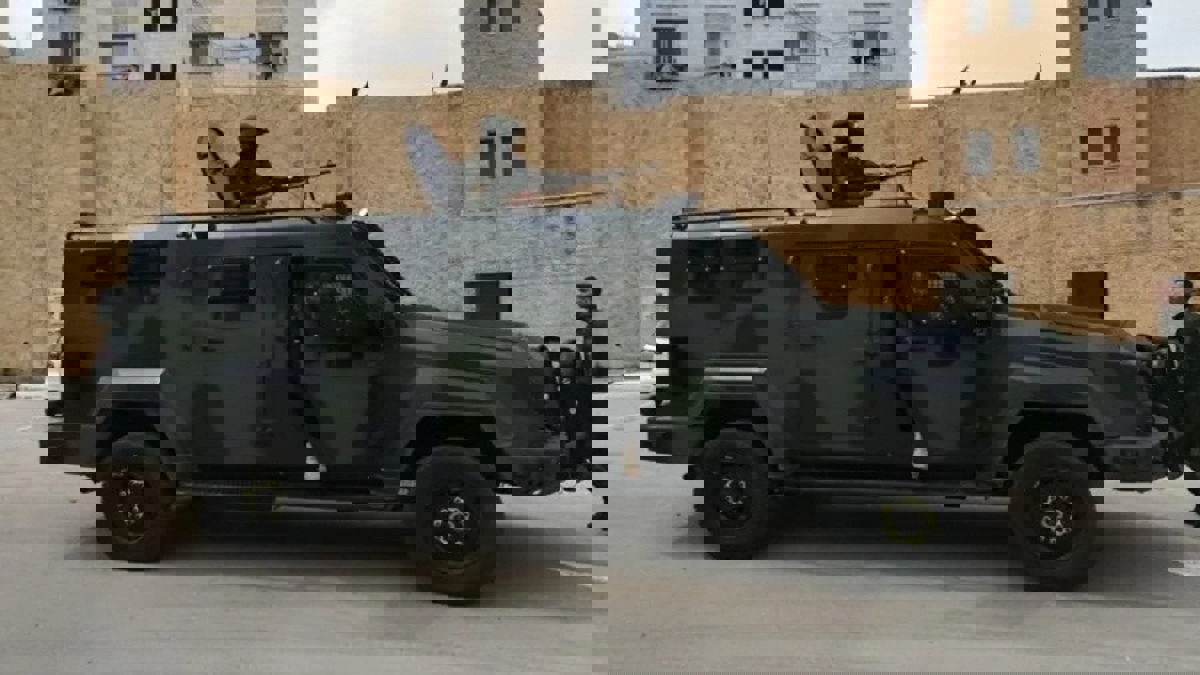 إسرائيل تسمح بإدخال سيارات مصفحة للسلطة الفلسطينية وسط حالة من الجدل (صور)