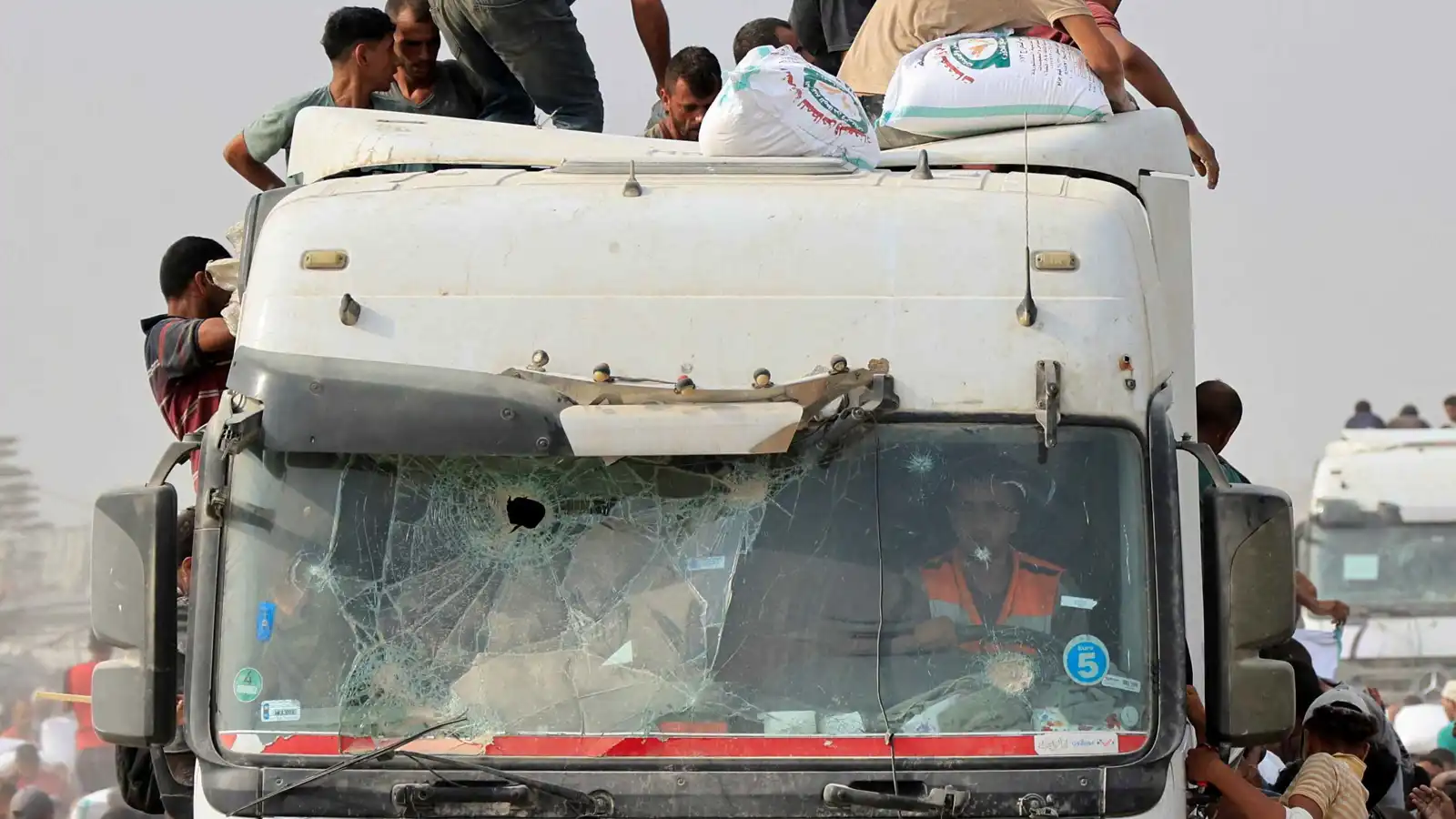 مسؤول أردني: إسرائيل عرقلت دخول 50 شاحنة إغاثة إلى غزة