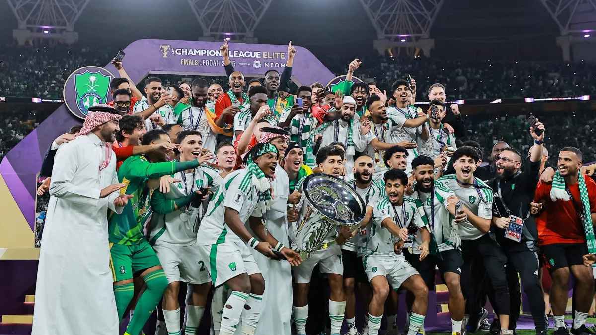 بوتافوغو يبدأ مفاوضاته مع نجم الأهلي السعودي