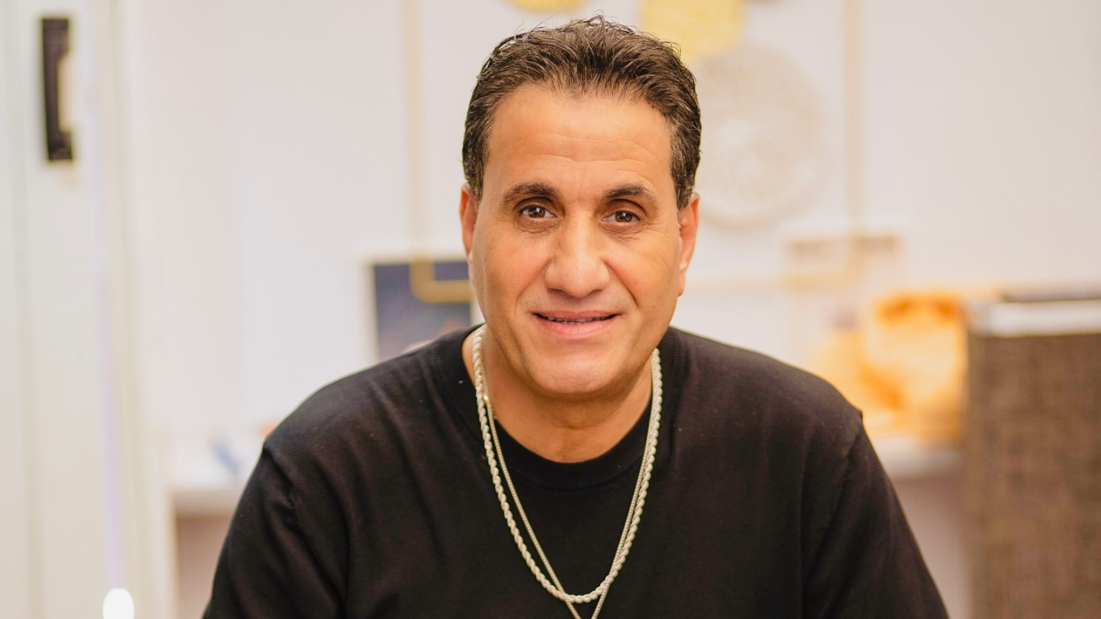 نقل أحمد شيبة إلى المستشفى بعد تعرضه لوعكة صحية مفاجئة