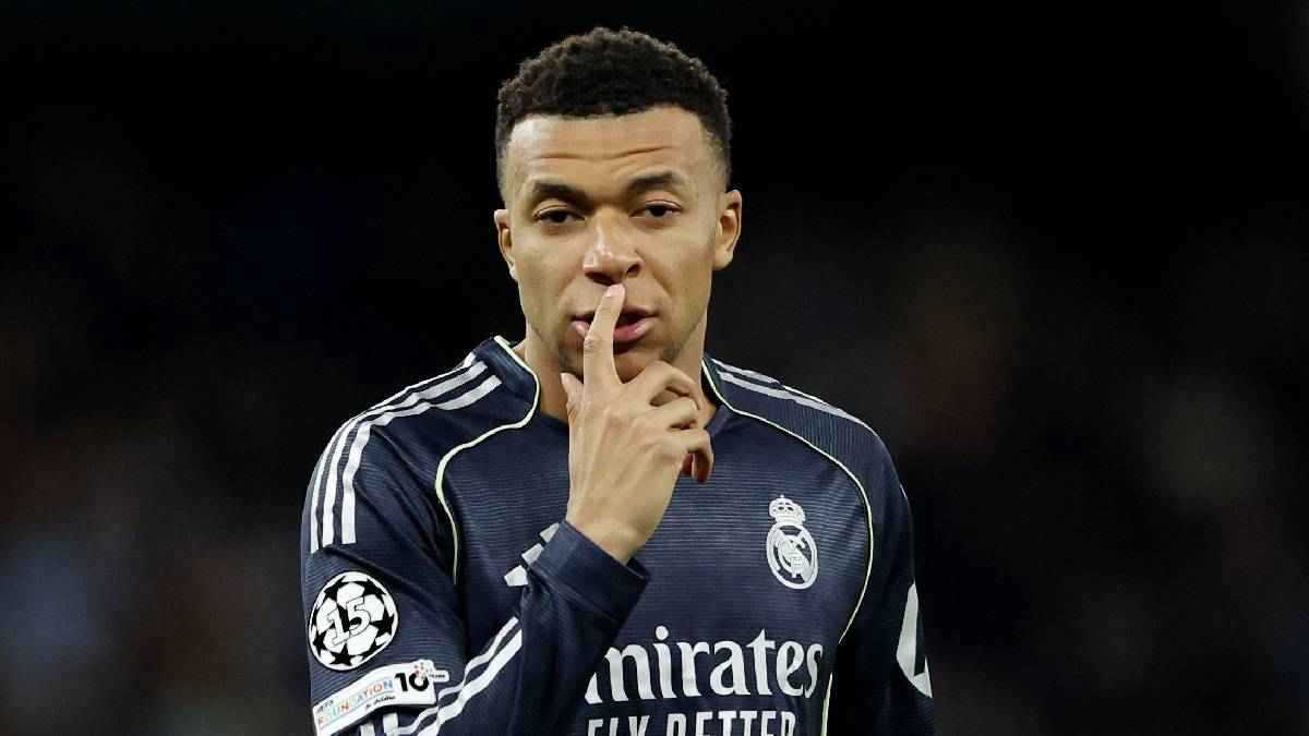 "مسرحية هزلية".. صحفي إسباني يطالب ريال مدريد بعدم إشراك مبابي أمام بايرن 