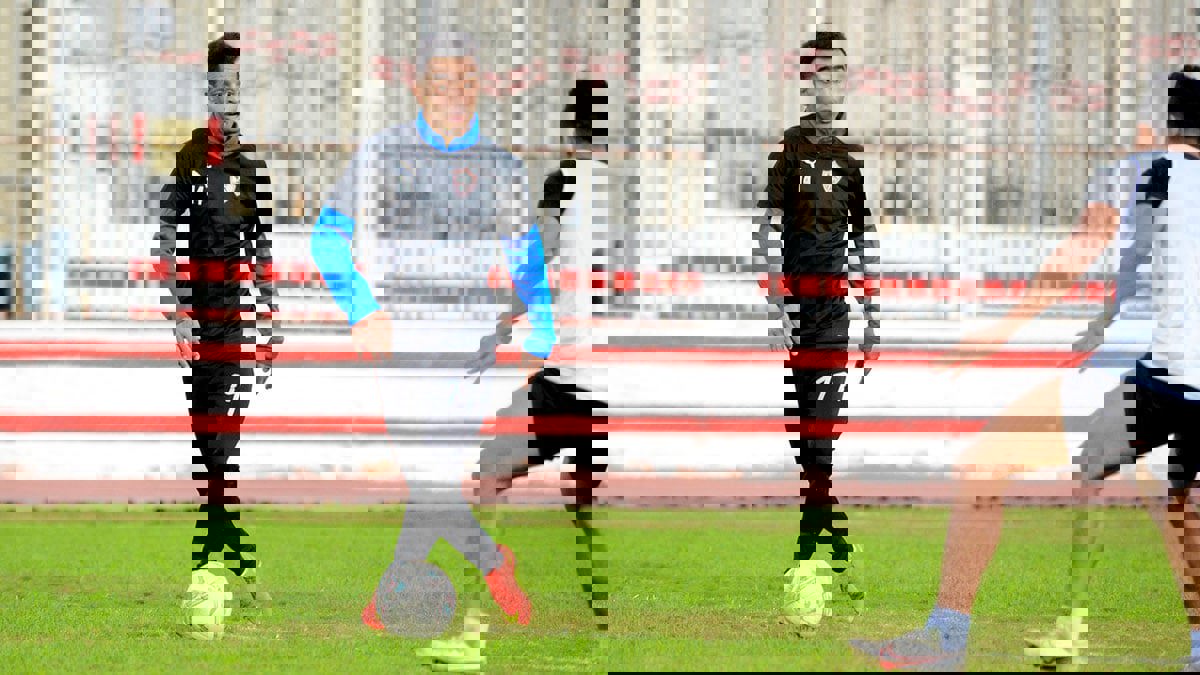 أوباما عن تصريح "شرف لأي أحد يلعب في الأهلي": "أنا زملكاوي حتى الموت وما قلته فسر بشكل خاطئ" (فيديو)