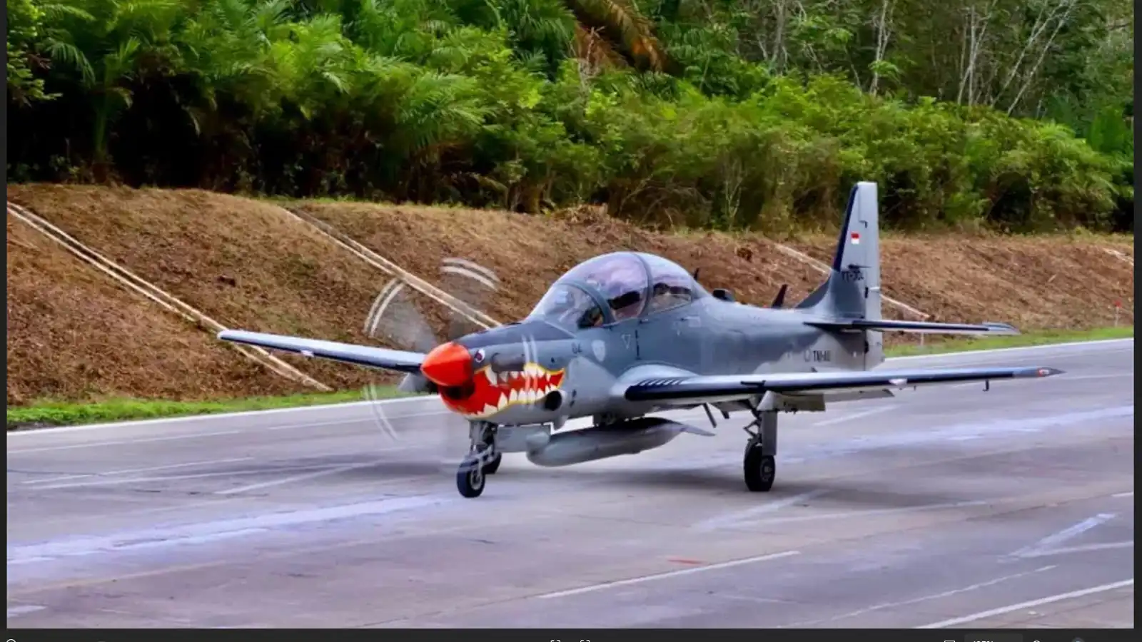 خطة طوارئ حربية.. إندونيسيا تحول طرقًا سريعة إلى مدارج طائرات (فيديو إرم)