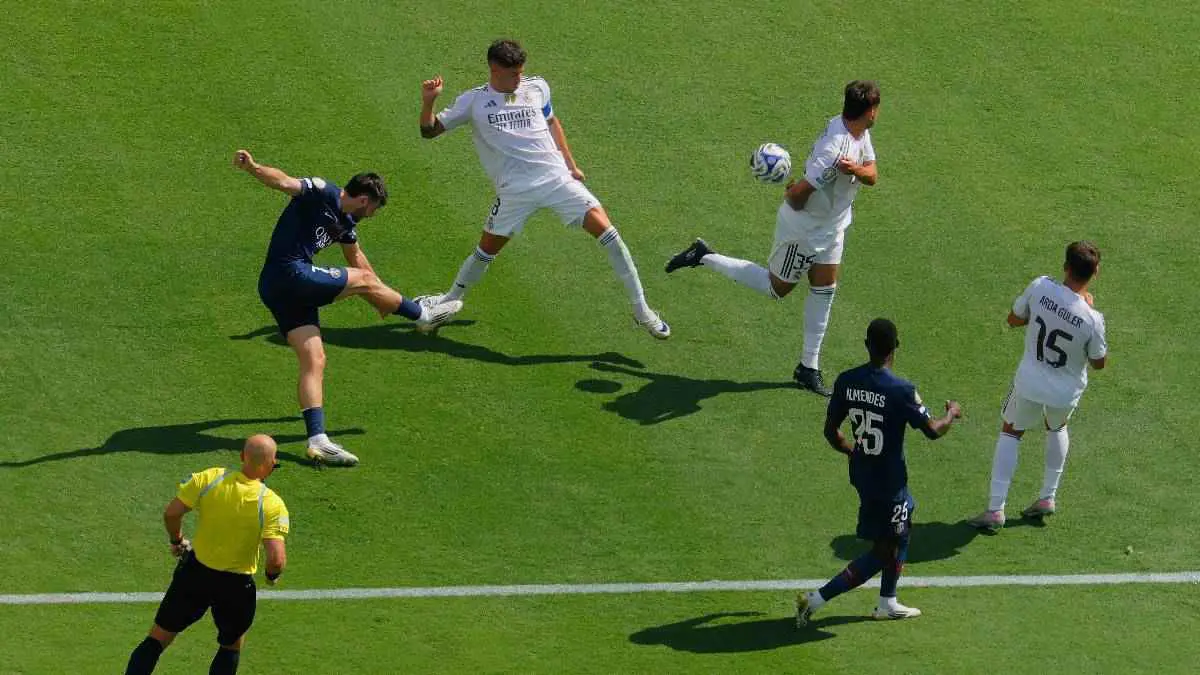 القنوات المجانية الناقلة لمباراة ريال مدريد وتيرول