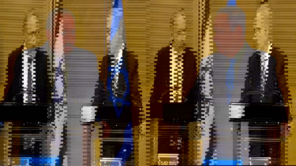 ليبرمان يتهم نتنياهو بالتهرب من مفاوضات تشكيل الحكومة الائتلافية