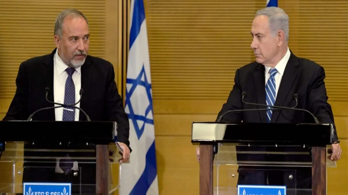 ليبرمان يتهم نتنياهو بالتهرب من مفاوضات تشكيل الحكومة الائتلافية