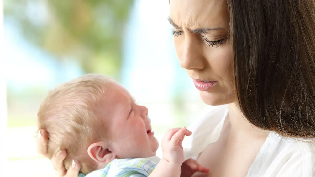 حضانة تجعل أجساد الأطفال لوحا لكتابة الملاحظات للأهالي (صور)