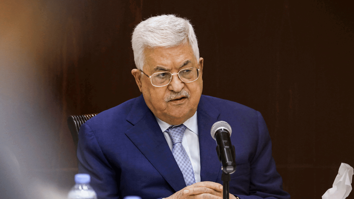 استطلاع داخلي: أغلبية "فتح" تحمّل عباس مسؤولية الانقسام الفلسطيني