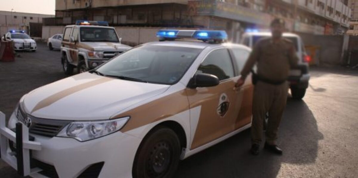 بالفيديو.. القبض على "مصري يفطر مع سعودية" في جدة