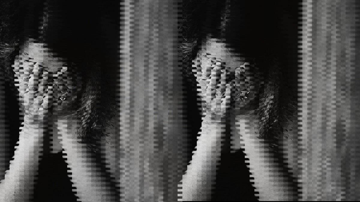 السعودية.. فتاة توثق تحرشها بأختها الطفلة عبر مواقع التواصل