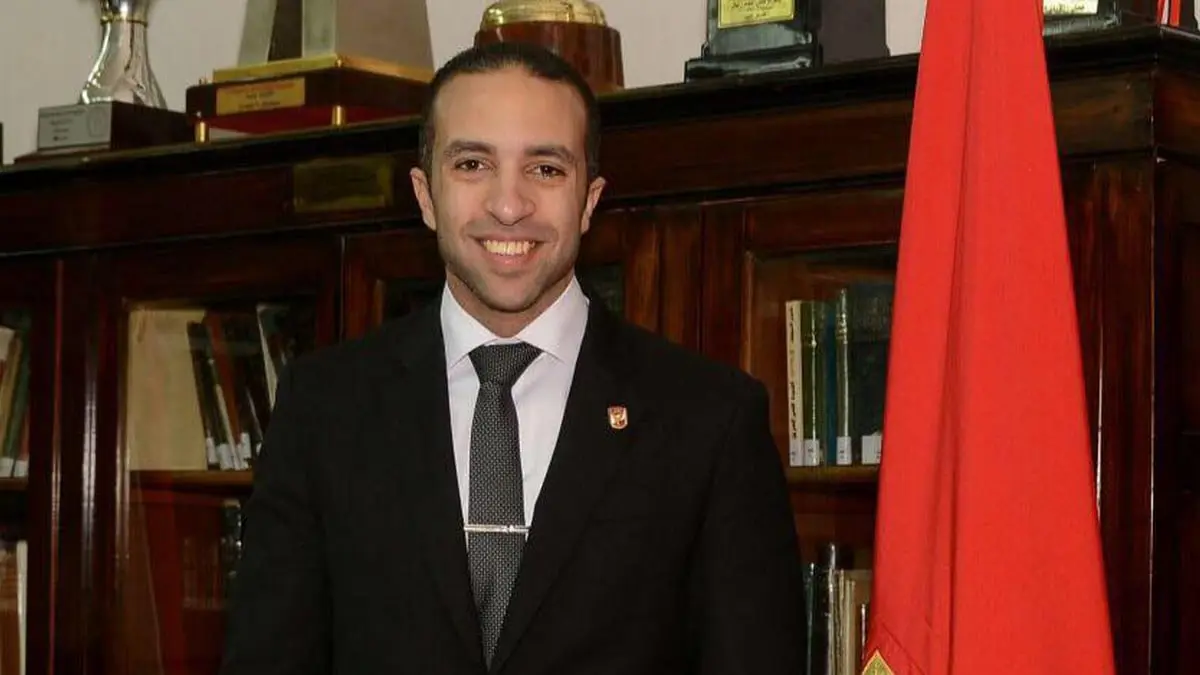 عضو مجلس إدارة الأهلي يوضح جملة "عيني مش مكسورة".. ويقدم بلاغين ضد تركي آل الشيخ (فيديو)