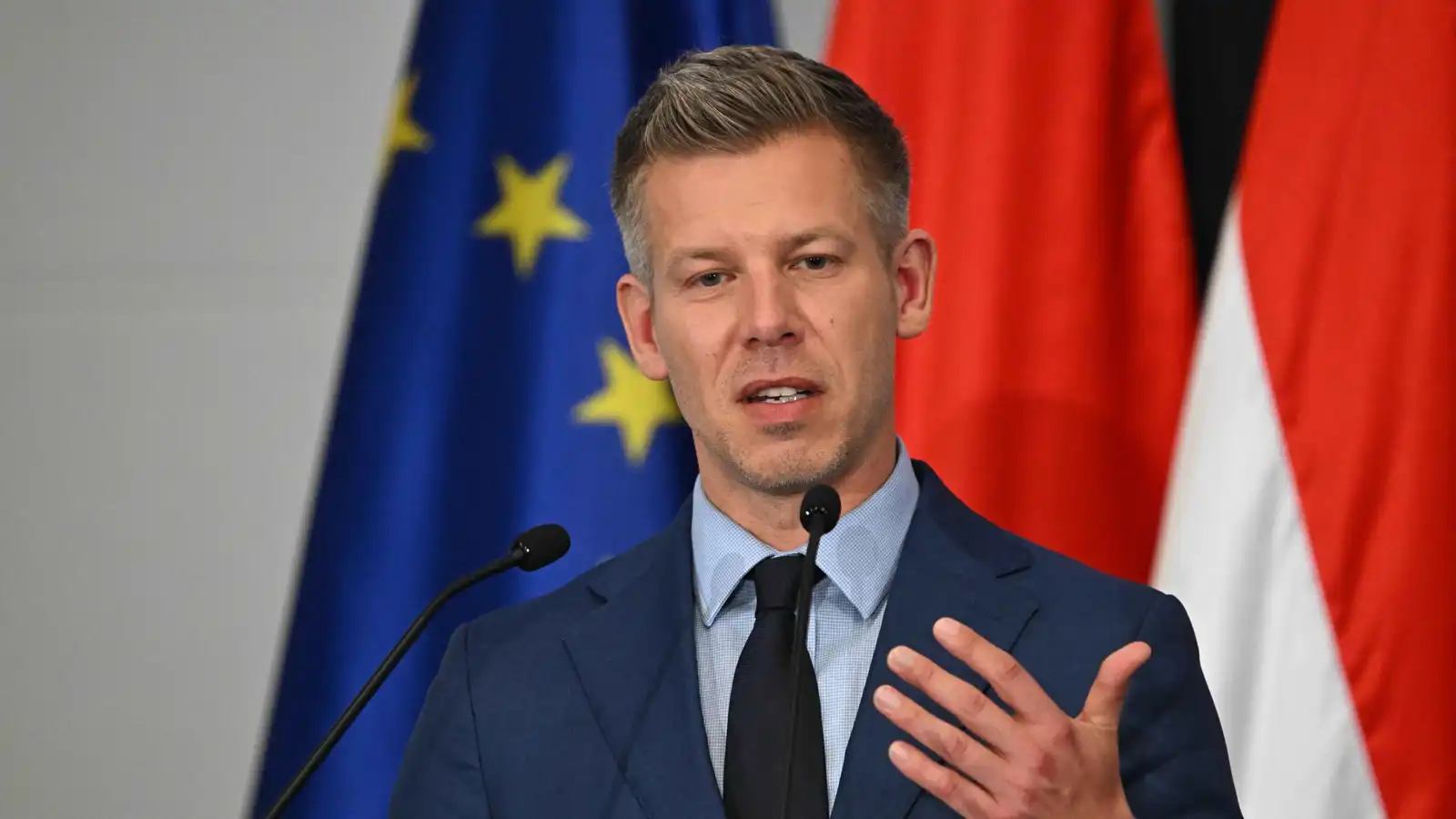 بعد دعوته نتنياهو.. رئيس وزراء المجر يعلن عودة بلاده للجنائية الدولية