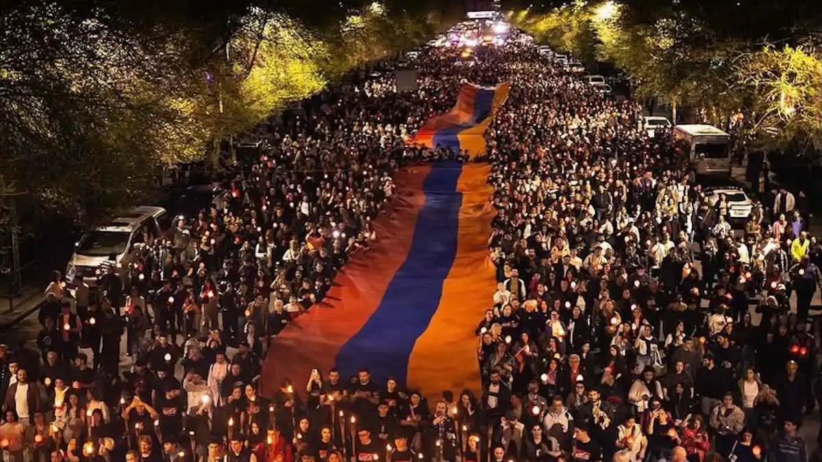 الذكرى 111 لإبادة الأرمن.. مسيرات بالآلاف في يريفان (فيديو)