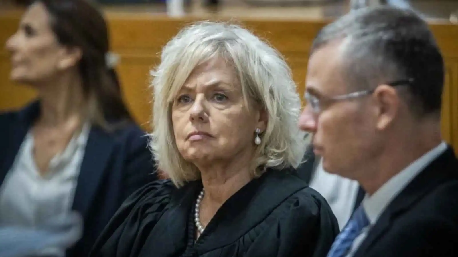 المحكمة العليا الإسرائيلية تقضي بعدم قانونية إقالة المدعية العامة