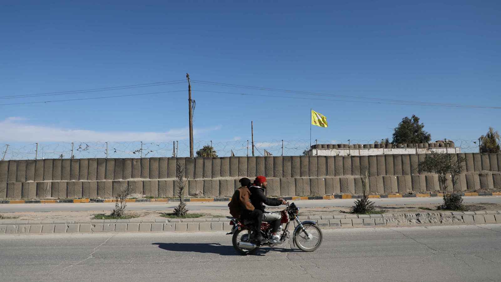 خبراء: "تقاسم مناطق نفوذ" يُنهي حرب "قسد" مع الفصائل المعارضة