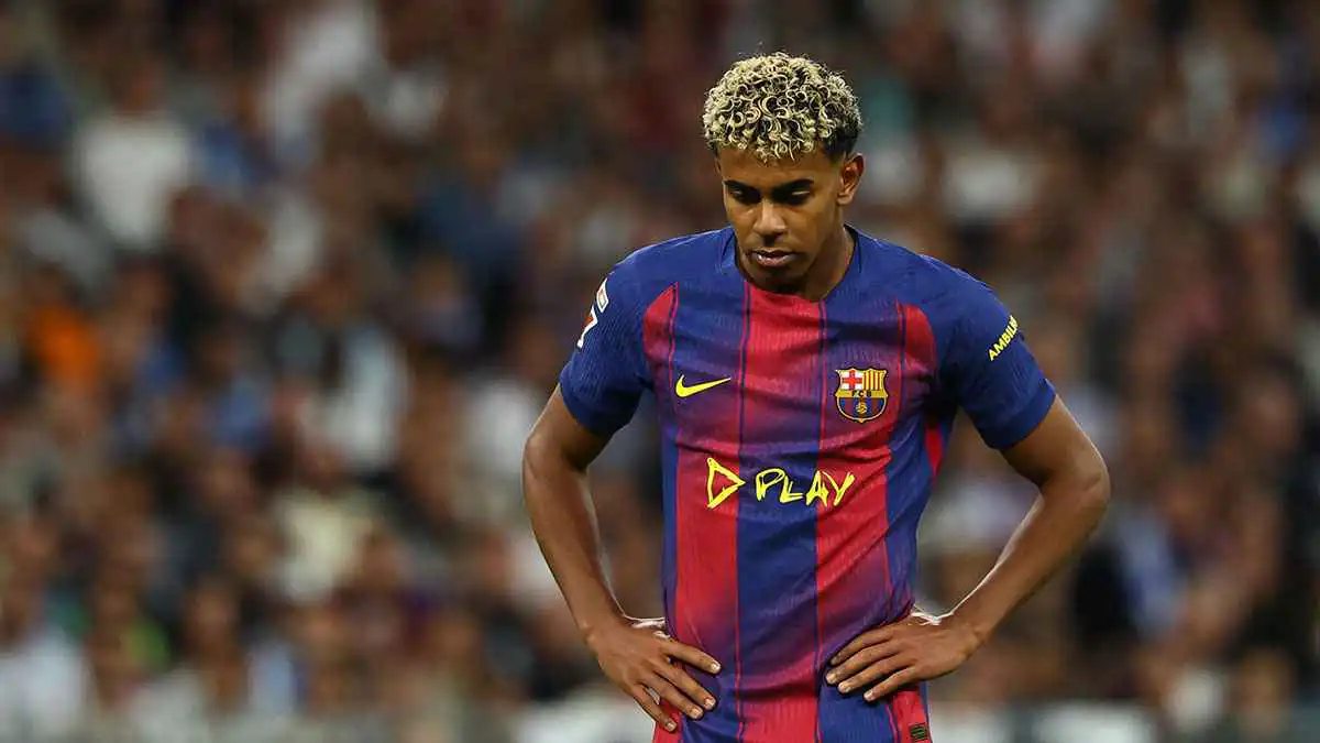 لاعب معتزل.. أبو تريكة يشن هجوما على لامين يامال (فيديو)