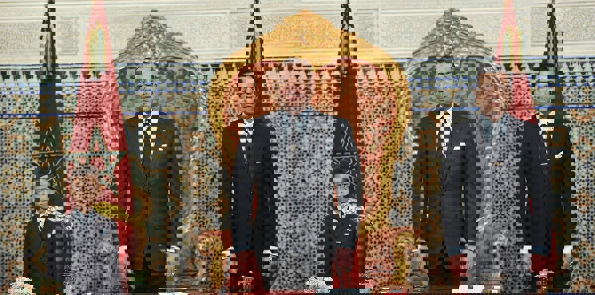 العاهل المغربي يعفي عشرات المسؤولين على خلفية ملف "الحسيمة"