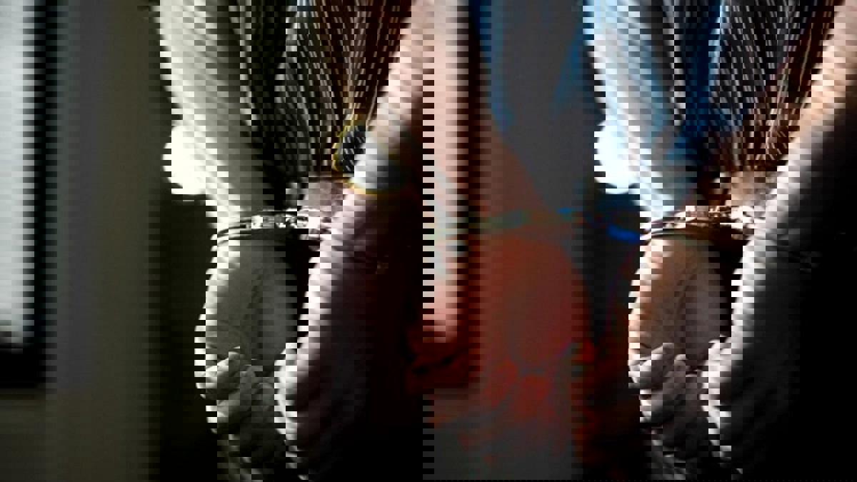 آكل لحوم البشر.. تفاصيل مثيرة في حياة شاب أكل أصدقاءه