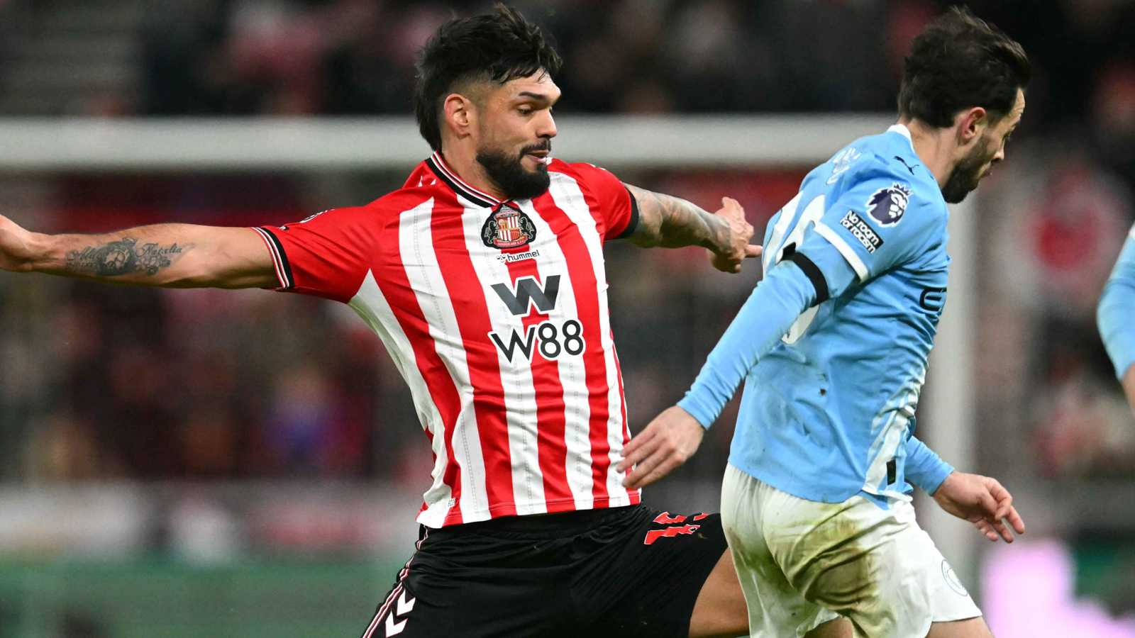 ترتيب الدوري الإنجليزي.. سندرلاند يوقف مانشستر سيتي ويقدم هدية لآرسنال (فيديو)