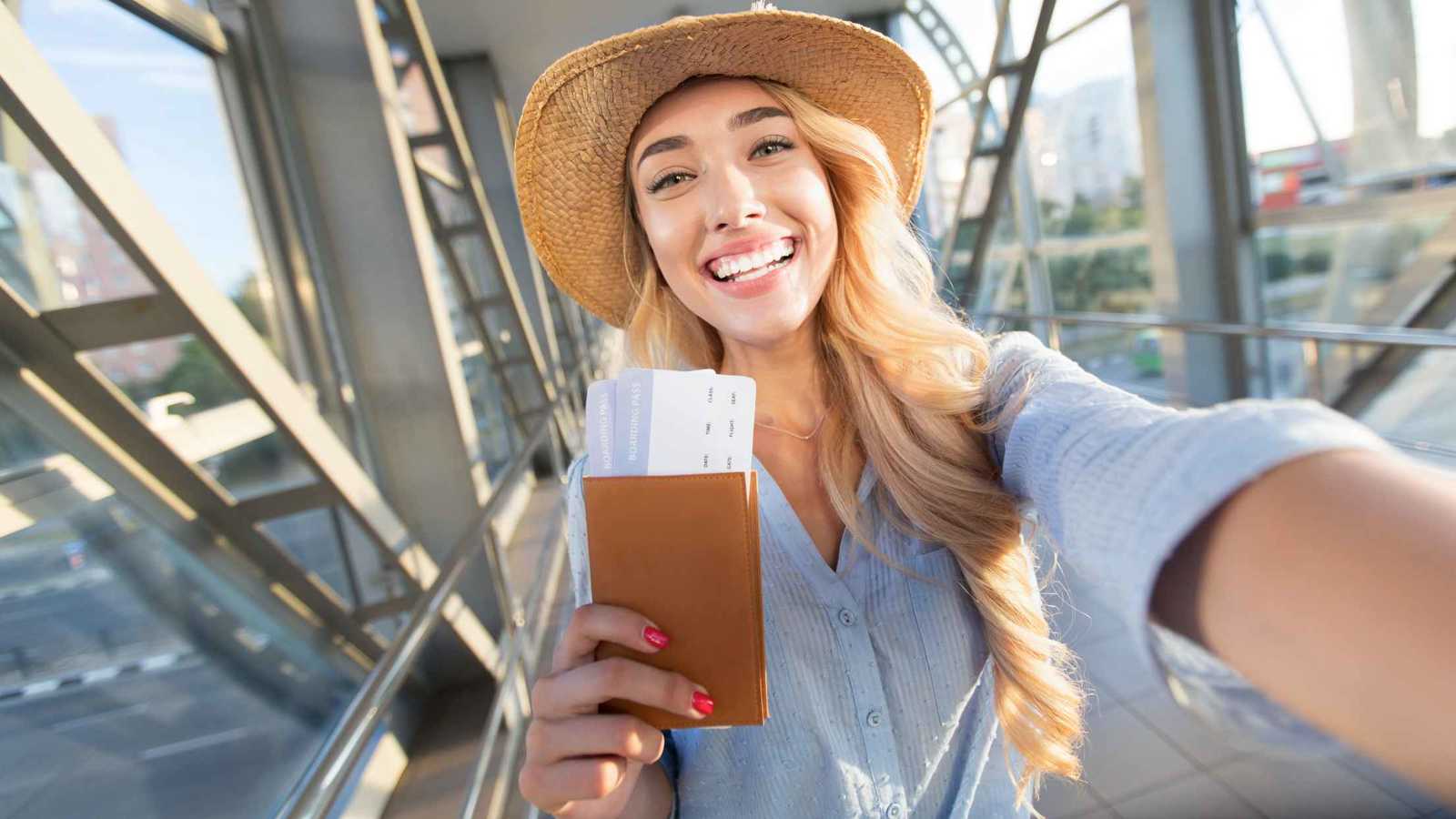 المكياج يُبطئ إجراءات السفر في المطارات.. ما علاقة تيك توك؟