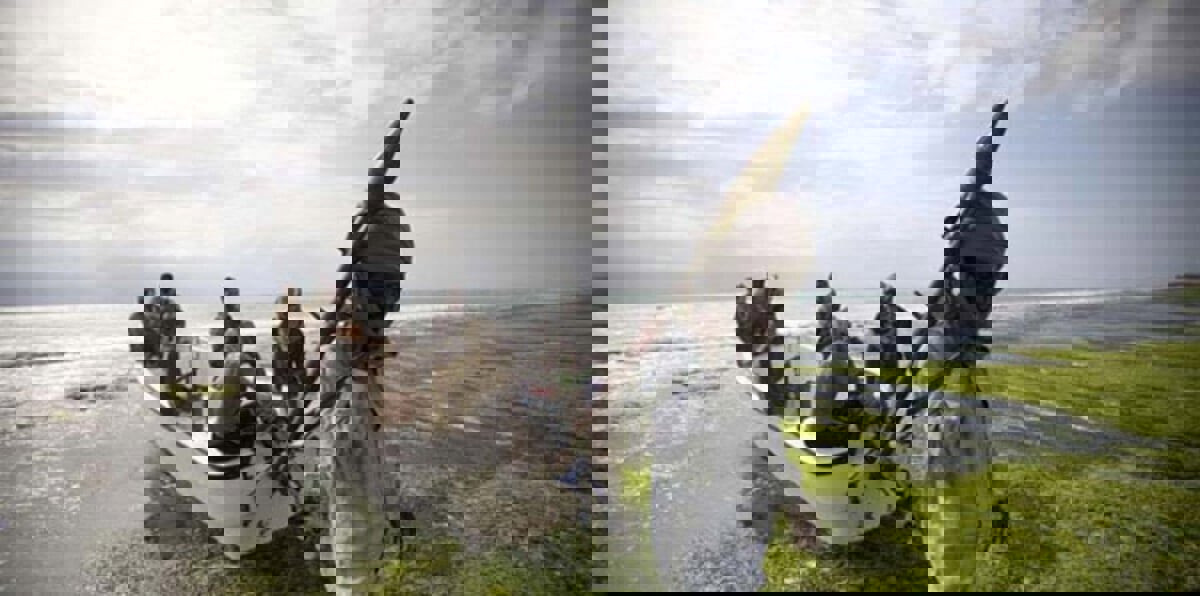 فرار سفينة إيرانية احتجزها قراصنة صوماليون